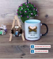 Kuran Kursu Hocası Kupa Bardak Beyaz ve Fotoğraflı Ahşap Anahtarlık Hediye (Model 9)