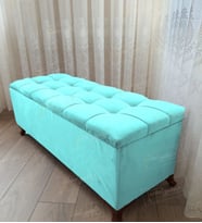Çizgi Kapitoneli Sandıklı Puf 110 cm Ceviz Ayak (Turkuaz)