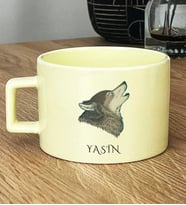Kişiye Özel Kurt Baskılı Hediye Pastel Fincan Babaya Kardeşe Hediye (Sarı)