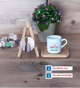 Fen ve Teknoloji Öğretmeni Türk Kahvesi Fincanı Ahşap Altlıklı ve Fotoğraflı Ahşap Anahtarlık Hediye (Model 1)