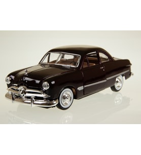 Motormax 1949 Ford Coupe 1:24 Ölcek Diecast Model Araba (Kahverengi)