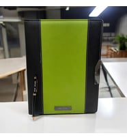 Kişiye Özel İsimli A4 Sekreterlik Tablası Ve Dokunmatik Telefon Uçlu Tükenmez Kalem Seti (Yeşil)