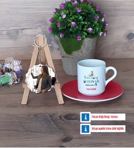 Kadın Türk Dili ve Edebiyatı Öğretmenine Hediye Türk Kahvesi Fincanı Ahşap Altlıklı ve Fotoğraflı Ahşap Anahtarlık Hediye (Model 3)
