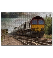 Cakapuzzle Raylar Tren ve Bulutlu Gökler  Puzzle Yapboz MDF (Ahşap) (500 Parça)