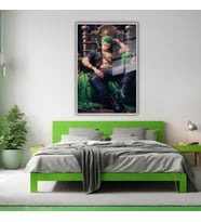 Metal Çerçeveli Cam Tablo One Piece Karakteri Roronoa Zoro (Gümüş)