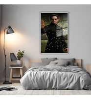 Metal Çerçeveli Cam Tablo Klasik Film Matrix Karakteri (Gümüş)