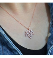 Baget Taşlı Çınar Yaprak Kolye (Rose - Gold)
