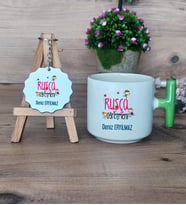 Rusça Öğretmeni Hediye Seti Kupa Bardak T Kulplu ve Anahtarlık Öğretmenler Günü Hediyesi (Model 8)