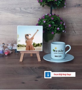 Resim Öğretmeni Fotoğraflı Dekoratif Taş, Ahşap Altlıklı Türk Kahvesi Fincanı Hediye (Model 2)