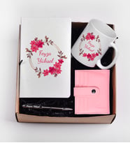 Kadınlara Özel Cüzdan İsimli Kupa Bardak Defter ve Kalem Hediye Set (Pembe)