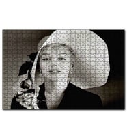 Cakapuzzle Marilyn Monroe Güllü Beyaz Şapkası Gülümsemesi  Puzzle Yapboz MDF (Ahşap) (1000 Parça)