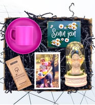 Kişiye Özel Fotoğraflı Set & Renkli Kahve Fincanı & Işıklı Beyaz Melekli Fanus HA1 (Pembe)