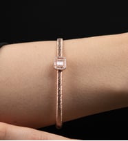 Mode Silver Taşlı tasarım gümüş bilezik (Rose)