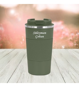 HEDİYESİBİZDEN KİŞİYE ÖZEL İSİM BASKILI İÇİLEBİLİR VAKUMLU KAPAKLI TERMOS BARDAK 500 ML (Yeşil)