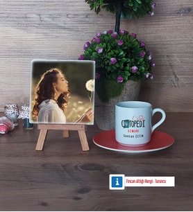 Ortopedi Uzmanı Fotoğraflı Dekoratif Taş, Ahşap Altlıklı Türk Kahvesi Fincanı Hediye (Model 8)