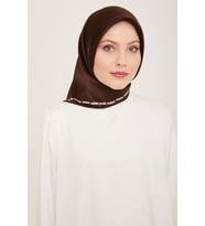 ARMİNE  90*90 İPEK EŞARP 9165D (SURA) E24YA9165D01 (Acı Kahve)