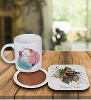 Kişiye Özel Tasarım Kupa Bardak Ve Fotoğraflı Ahşap Bardak Altlığı 99430 (Kırmızı)