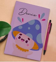 BK Gift Kişiye Özel İsimli Lila Sert Kapaklı Defter ve Tükenmez Kalem Seti, Arkadaşa Hediye, Yeni İş Hediyesi, Doğum Günü Hediyesi (Model 9)
