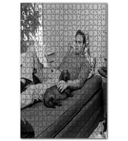 Cakapuzzle Marlon Brando ve Siyah Köpeği Puzzle Yapboz MDF (Ahşap) (255 Parça)