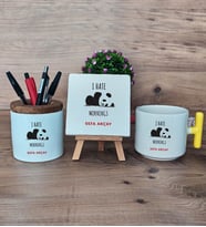 Sevimli Panda Hediye Sepeti Kupa Bardak T Kulplu, Kalemlik ve Dekoratif Taş Arkadaşa Hediye (Model 5)