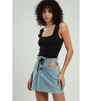 sifu tekstil  Kare Yaka Kadın Yığma Desen Spor Askılı Triko Atlet Crop Top Bluz SFYZ1003 (Siyah)