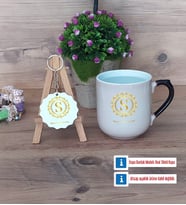 Gold Baş Harf Kupa Bardak Kırmızı ve Ahşap Anahtarlık Hediye (Model 9)