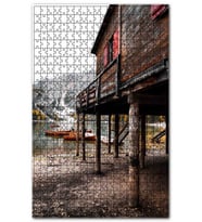 Cakapuzzle Karlı Dağlar Gölde Kayıklar ve Ahşap Kulübe Puzzle Yapboz MDF (Ahşap) (500 Parça)