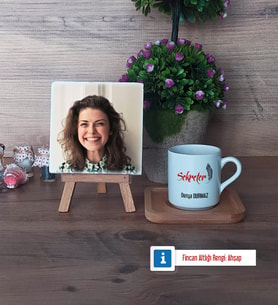 Sekretere Hediye Fotoğraflı Dekoratif Taş, Ahşap Altlıklı Türk Kahvesi Fincanı Hediye (Model 1)