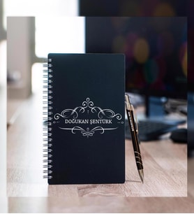 Kişiye Özel Pastel Renkli Ahşap Defter Kalem Seti 1 (Siyah)