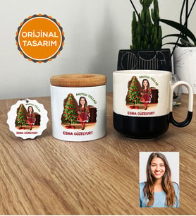 Kişiye Özel Karikatürlü Yılbaşı Hediyesi Hediye Seti Pro Kupa Bardak, Kalemlik, Anahtarlık Noel Anneye Hediye (Siyah)