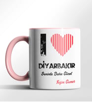 Kişiye Özel Diyarbakır Seninle Daha Güzel Tema Siyah Renk Kupa (Pembe)