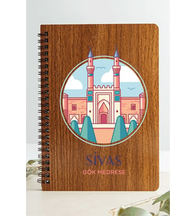 Sivas Gök Medresi Şehir Tasarım Ahşap Kapaklı Defter Kraft Kâğıt Özel Tasarım (Ceviz Rengi)
