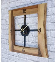Markakanvas Doğal Ceviz Masif Ahşap,Metal Kare Duvar Saati 50x50cm (Siyah)