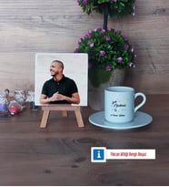 Sınıf Öğretmeni Fotoğraflı Dekoratif Taş, Ahşap Altlıklı Türk Kahvesi Fincanı Hediye Öğretmenler Günü Hediyesi (Model 2)