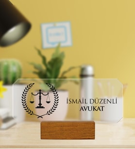 eJOYA Avukatlar Gününe Özel Kişiye Özel Tasarım Doğal Ağaç Masaüstü İsimlik 111218 (Beyaz)