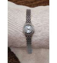 Retro Minimal Kadın Kol Saati (Gümüş)