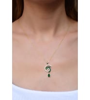 Papatya Silver 925 Ayar Gümüş Yeşim Taş Renkli Spiral Snail Tasarım Kolye (Altın)