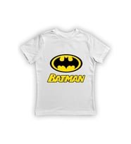 Batman baskılı pamuklu penye kumaş yazlık çocuk tişört (Beyaz)