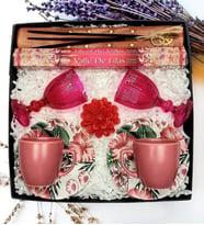 Premium Hediye Seti  Kahve fincanı & Kristal Bardak & Kokulu Mum & Tütsü Seti (Pembe)