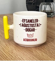Kişiye Özel Efsaneler Ağustosta Doğar Hediye T Kupa Bardak Doğum Günü Hediyesi (Sarı)