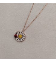 Mineli Gümüş Uğur Böcekli Papatya Kolyesi (Rose)