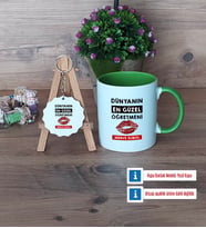 Kadın Öğretmene Hediye Kupa Bardak Kırmızı ve Ahşap Anahtarlık Hediye (Model 13)