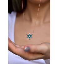 Papatya Silver 925 Ayar Rose Kaplama Sedef Mineli Kamelya Çiçeği Kolye (Mavi)
