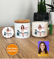 Kişiye Özel Karikatürlü Hemşire Hediye Seti T Kupa, Kalemlik, Anahtarlık Kadın Hemşireye Tıp Bayramı Hediyesi (Yeşil)