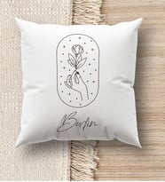 BK Gift Kişiye Özel İsimli Beyaz Kırlent Yastık, Ev Hediyesi, Ev Dekorasyonu, Dekoratif Hediye (Model 9)