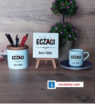 Eczacı Hediye Seti Dekoratif Taş, Kalemlik, Ahşap Altlıklı Türk Kahvesi Fincanı Hediye (Model 4)