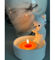 Üşüyen Kedi Mumluk (Beyaz)