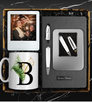 32 GB Kişiye Özel Kutulu Usb Kalem & Kişiye Özel Defter & Kişiye Özel Kupa & Kişiye Özel Fotoğraf Çerçevesi Hediye Seti (Beyaz)