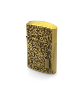 Renkli İşlemeli Benzinli Metal Çakmak (Sarı)