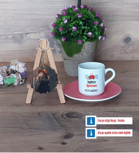 İngilizce Öğretmeni Türk Kahvesi Fincanı Ahşap Altlıklı ve Fotoğraflı Ahşap Anahtarlık Hediye Öğretmenler Günü Hediyesi (Model 6)